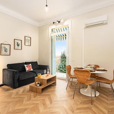 דירות Mont Fleuri- Somptueux 2 Pieces - Parking - מנטון מראה חיצוני תמונה